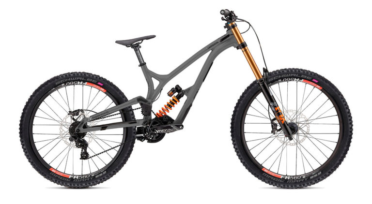 Commencal Supreme DH Team