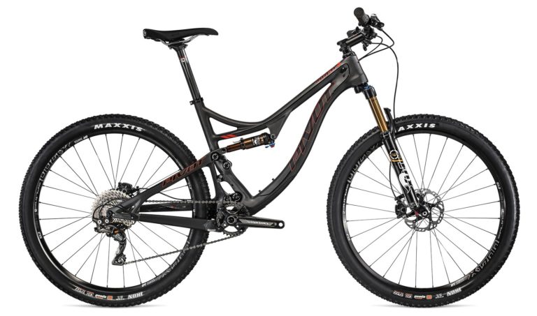 Pivot Mach 4 Carbon 27.5 XTR Di2 1x