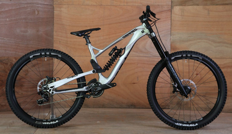 Alutech Sennes 3.0 27.5 DH TrackReady
